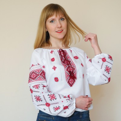 Embroidered blouse "Yuliya"
